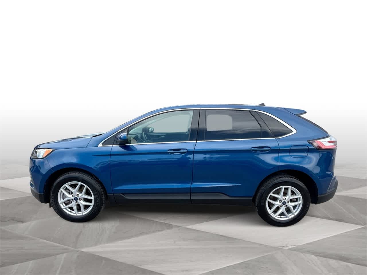 2022 Ford Edge  5