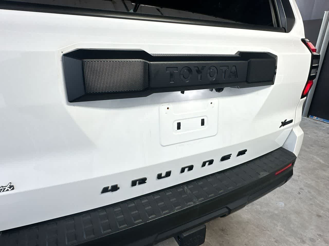 Thumbnail: 2025 Toyota 4Runner - 10