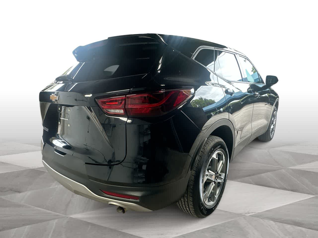 Thumbnail: 2025 Chevrolet Blazer - 8