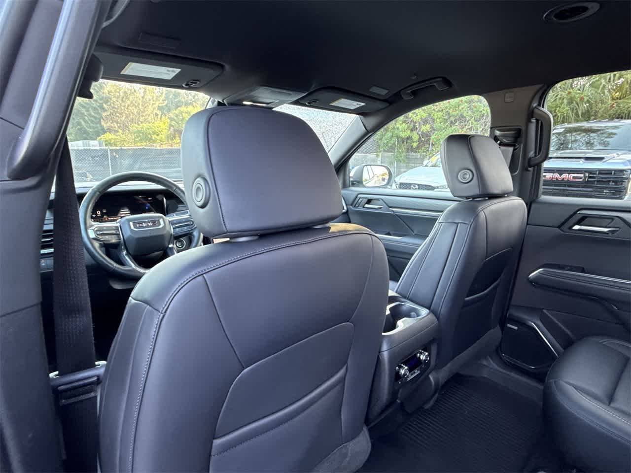 Thumbnail: 2024 GMC Acadia - 23