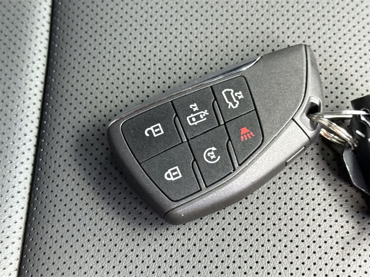 Thumbnail: 2026 GMC Hummer EV - 28