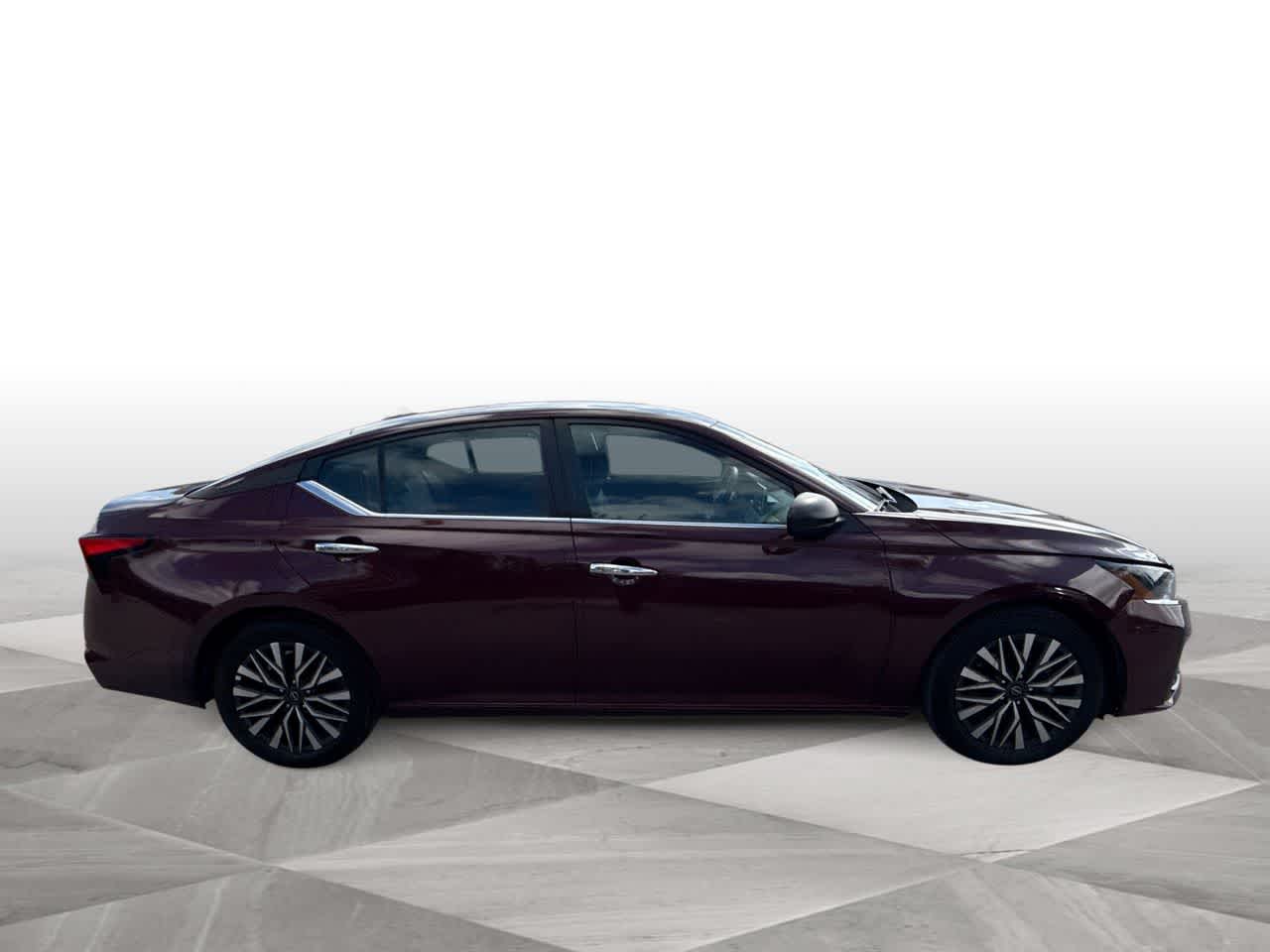 Thumbnail: 2025 Nissan Altima - 9