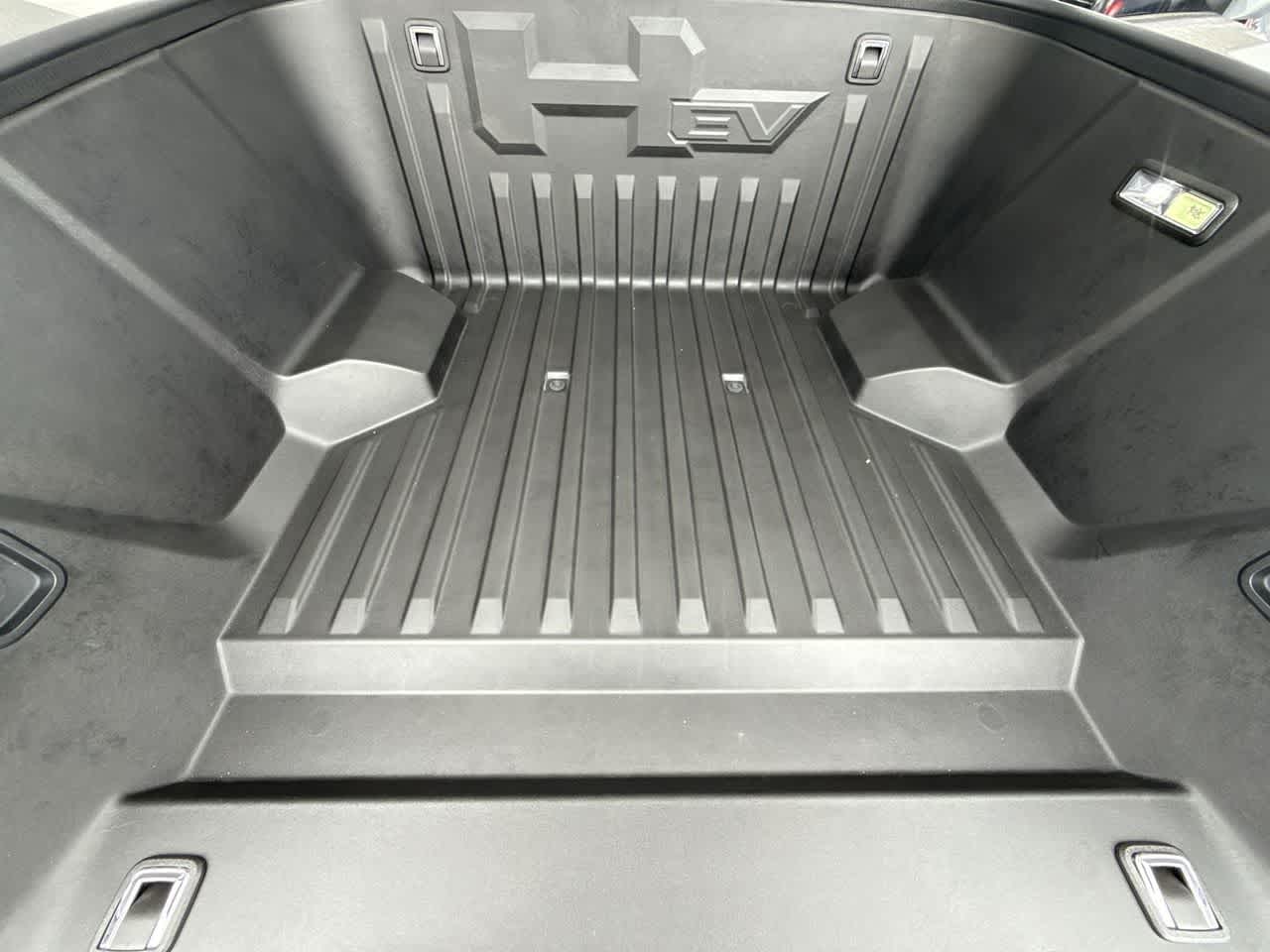 Thumbnail: 2026 GMC Hummer EV - 12