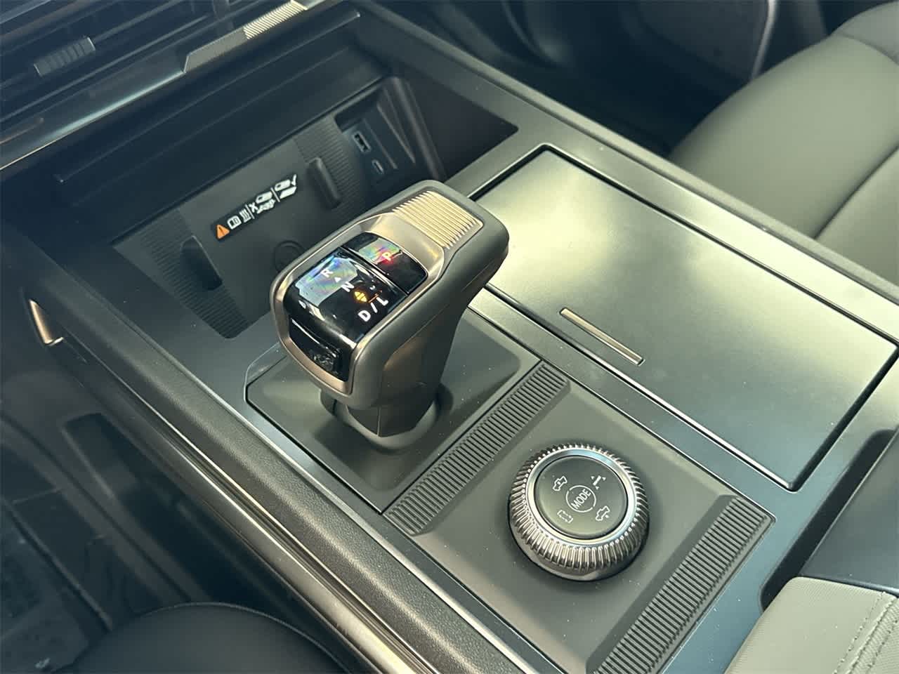 Thumbnail: 2025 GMC Hummer EV - 21