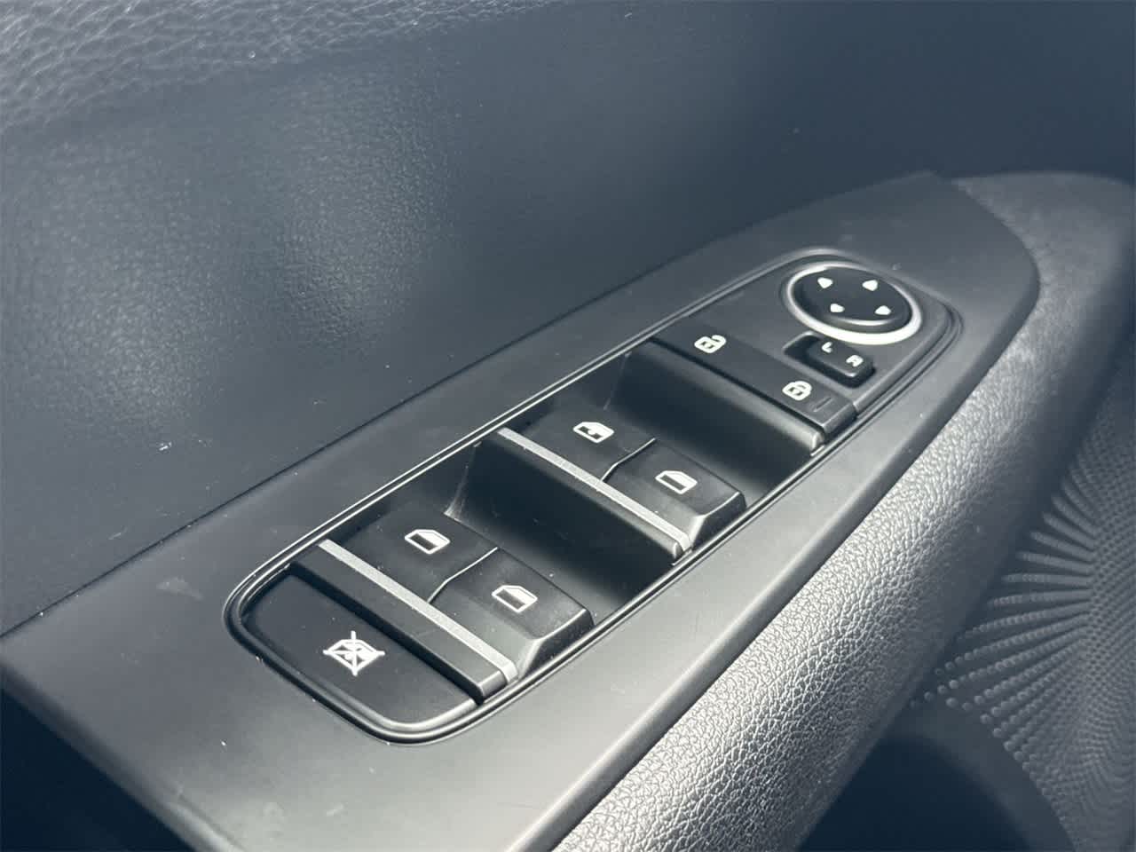 Thumbnail: 2024 Kia Forte - 17