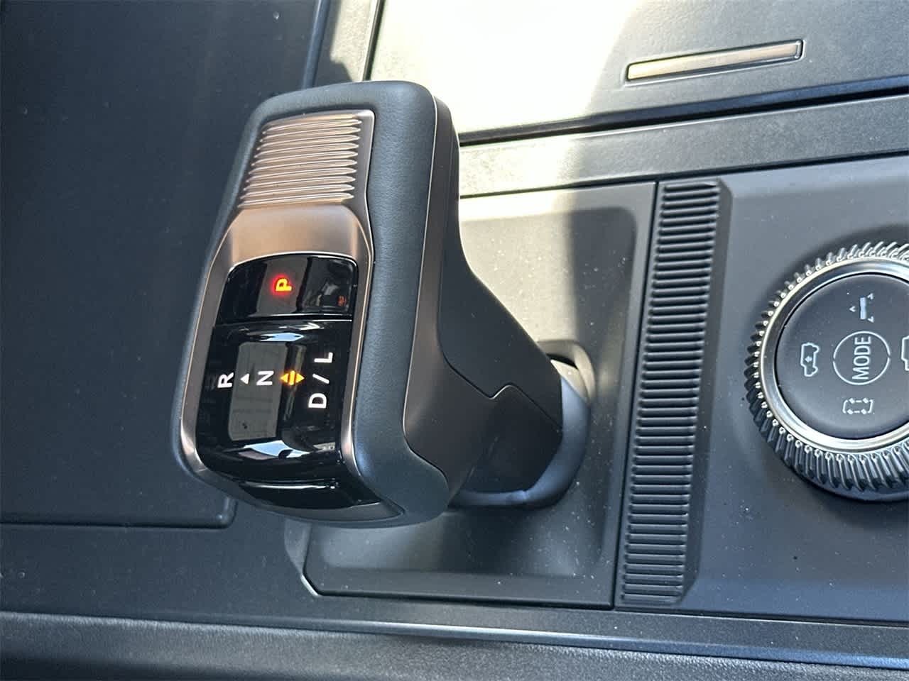 Thumbnail: 2025 GMC Hummer EV - 21