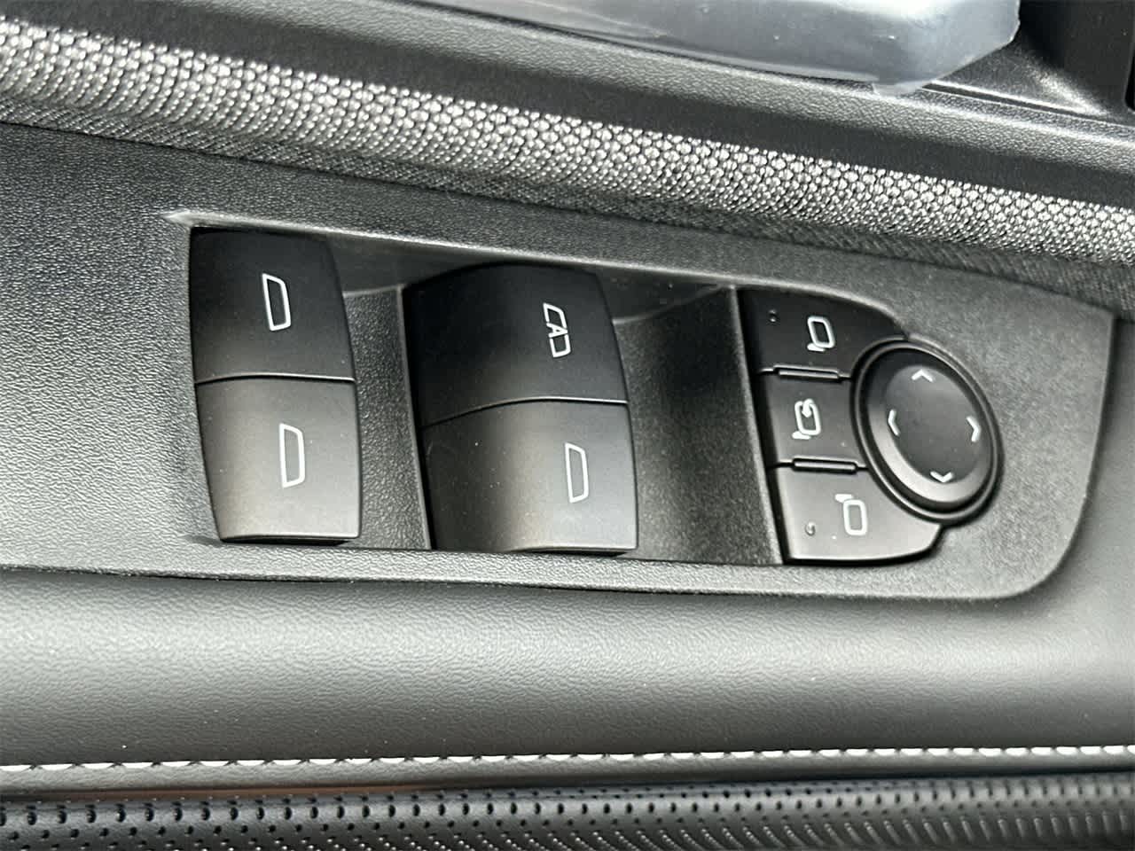 Thumbnail: 2026 GMC Sierra EV - 17