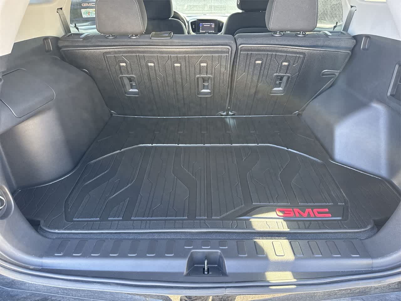 Thumbnail: 2024 GMC Terrain - 25