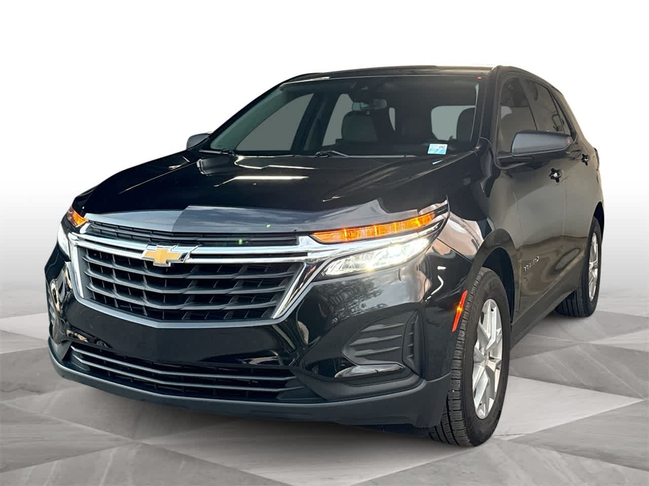 Thumbnail: 2023 Chevrolet Equinox - 4