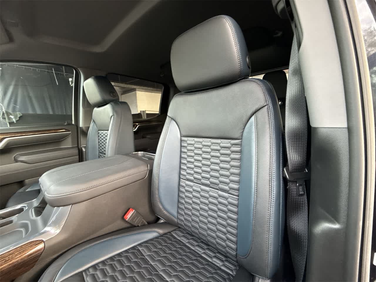 Thumbnail: 2025 GMC Sierra 1500 - 14