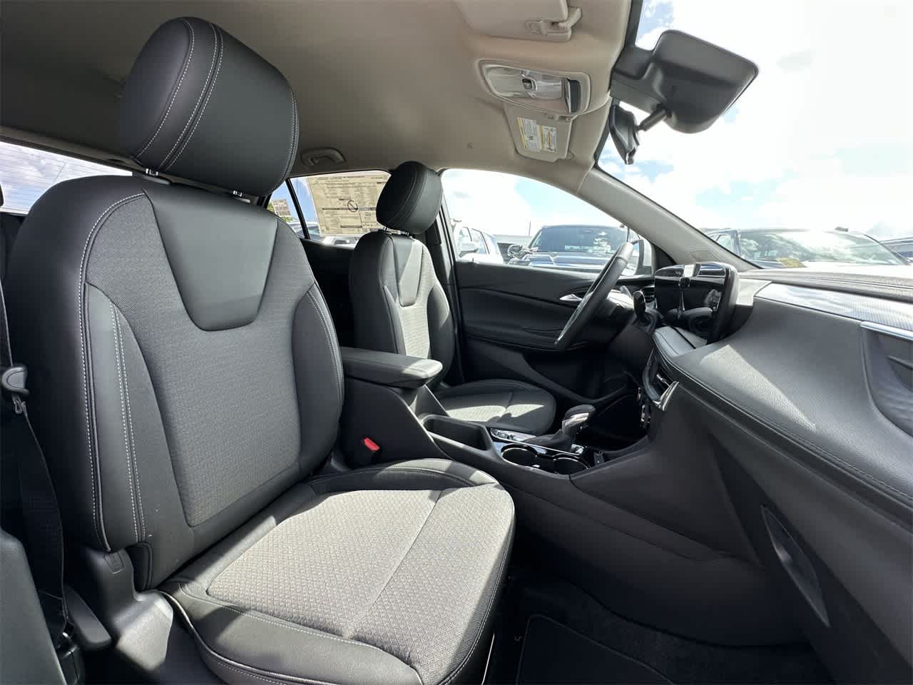 Thumbnail: 2026 Buick Encore GX - 27