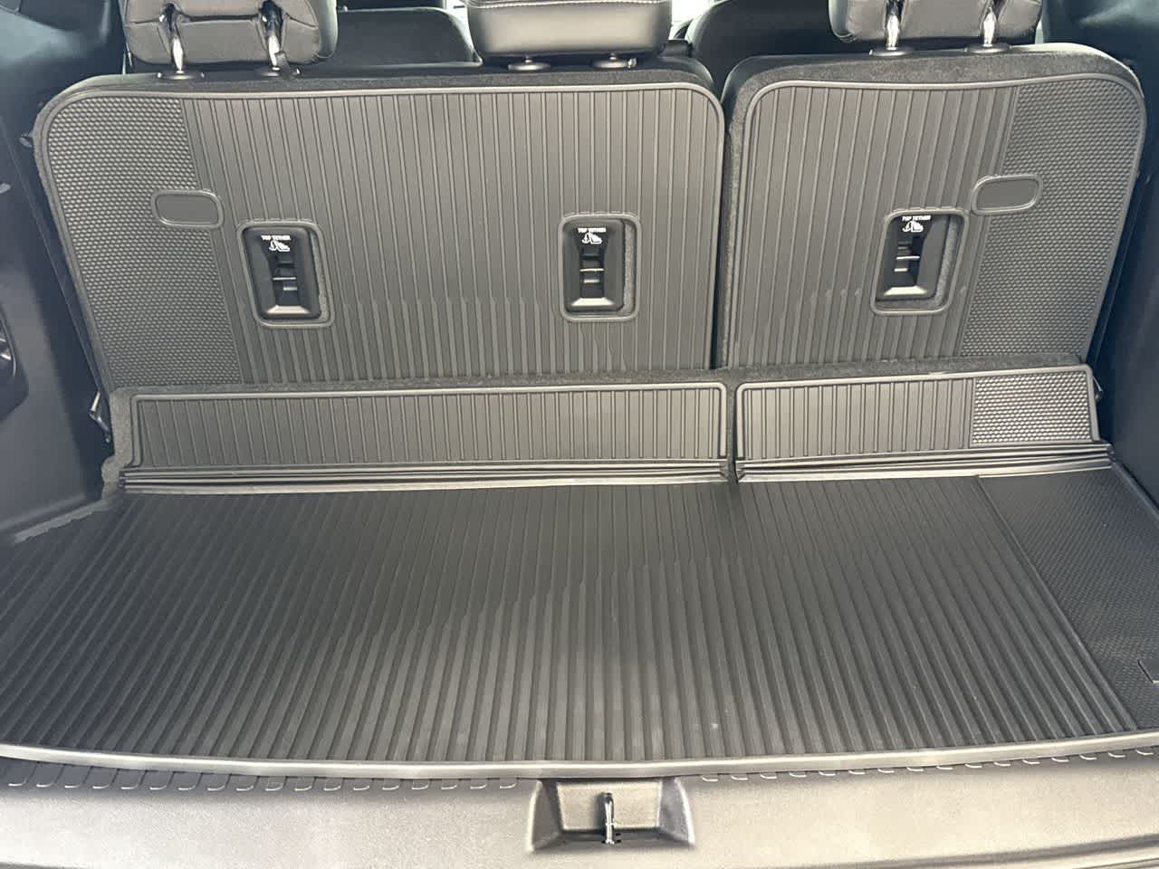 Thumbnail: 2026 Buick Enclave - 25