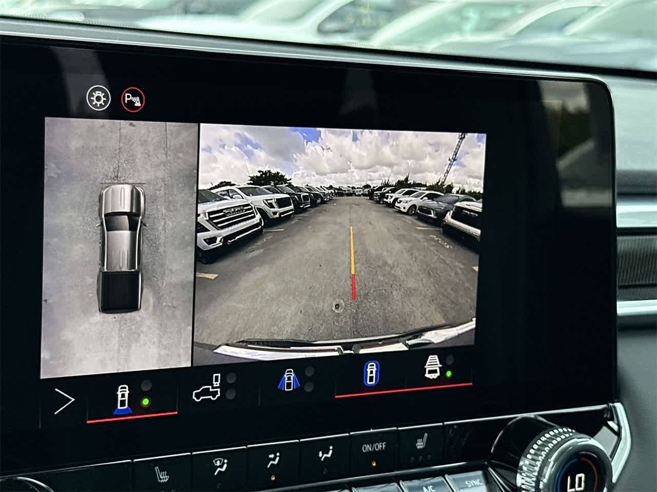 Thumbnail: 2026 GMC Canyon - 19