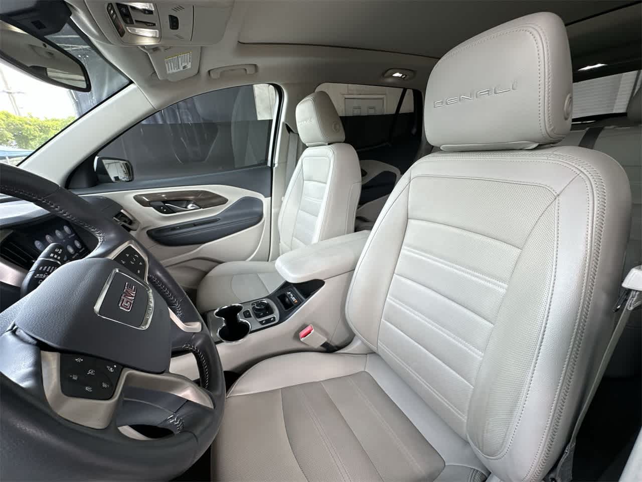 Thumbnail: 2022 GMC Terrain - 14