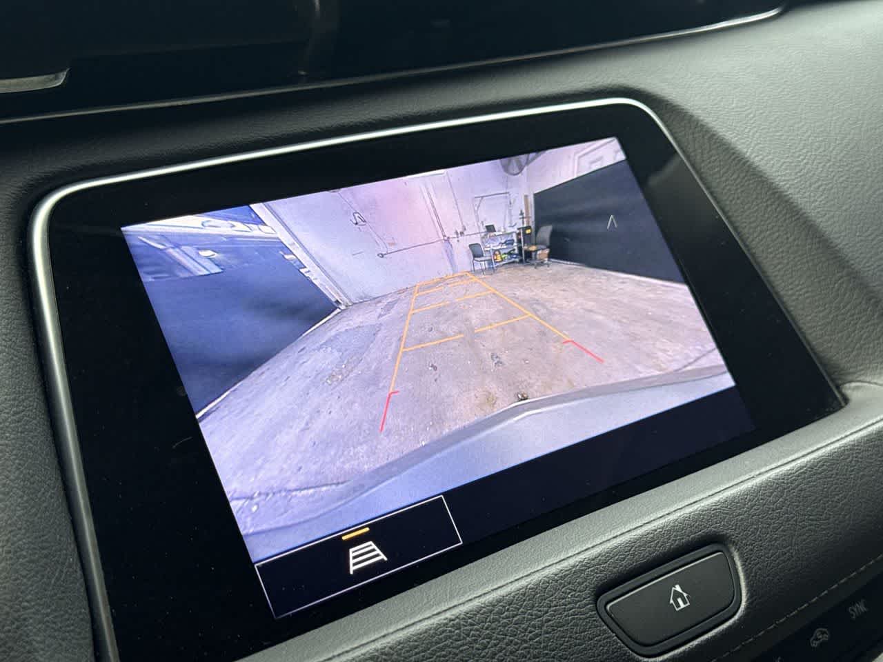 Thumbnail: 2023 Cadillac XT4 - 19