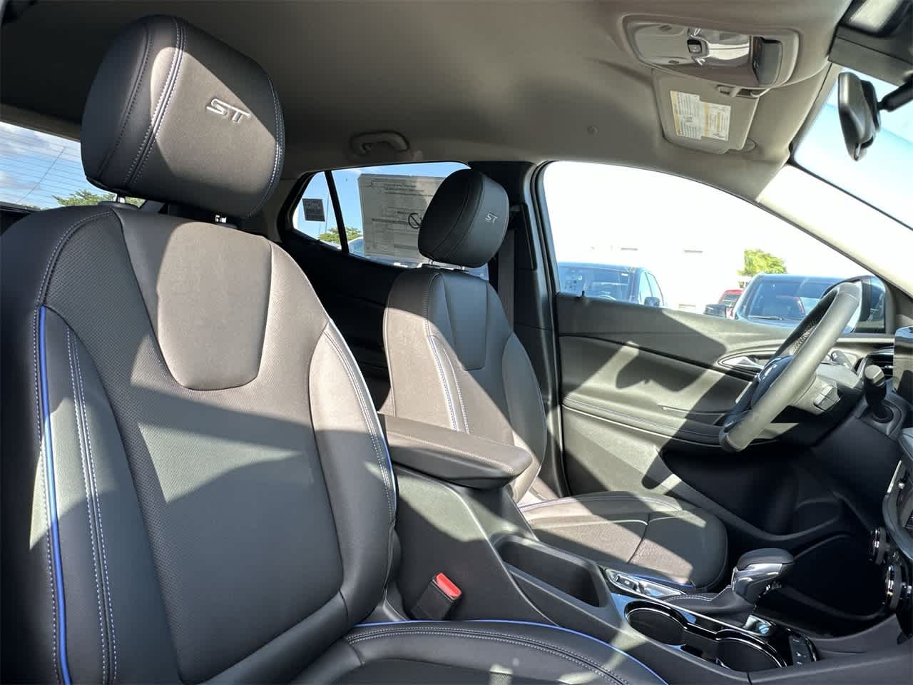 Thumbnail: 2026 Buick Encore GX - 27