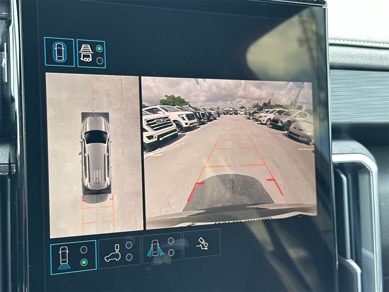 Thumbnail: 2026 GMC Acadia - 19