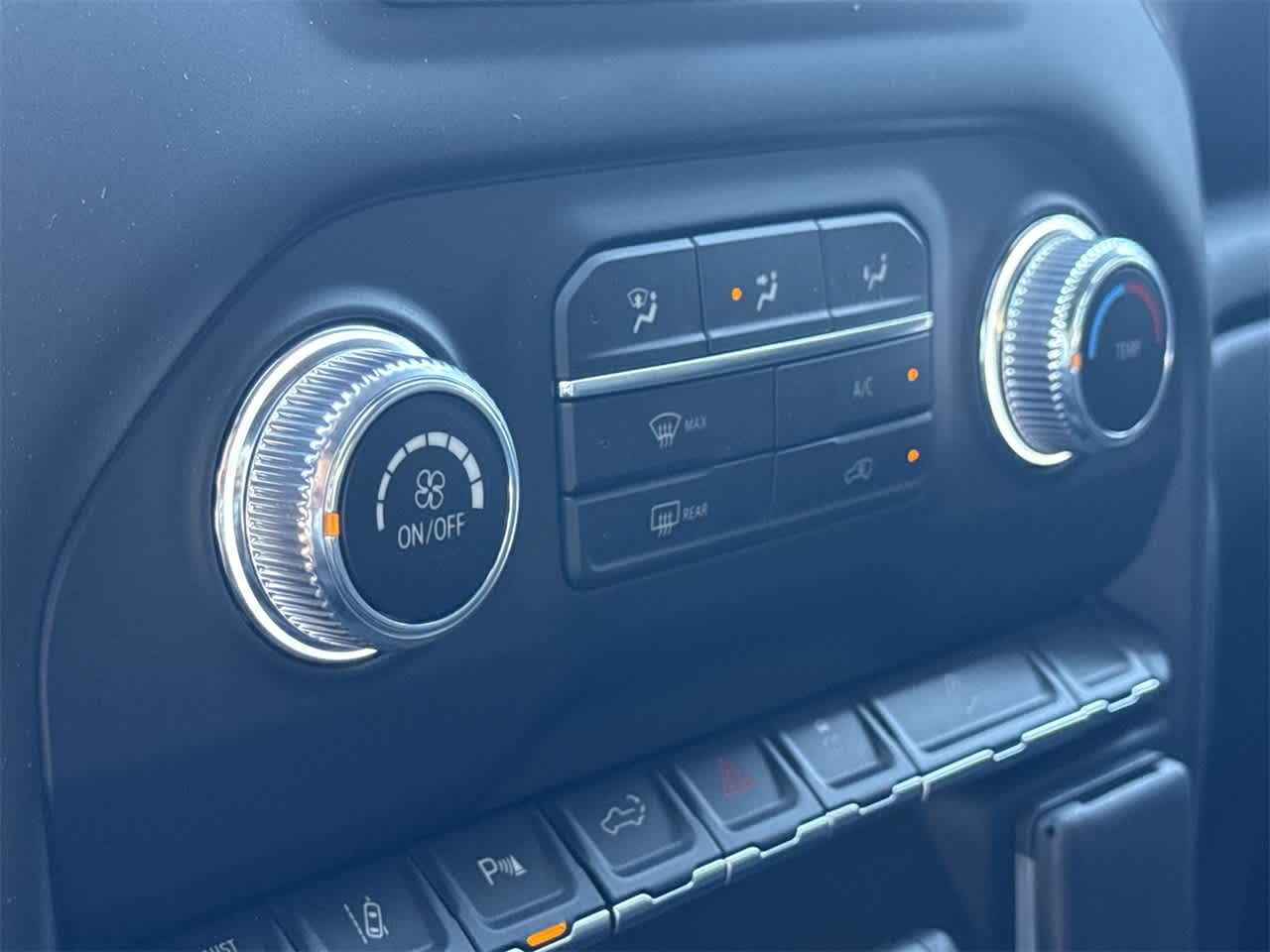 Thumbnail: 2026 GMC Sierra 2500 - 20