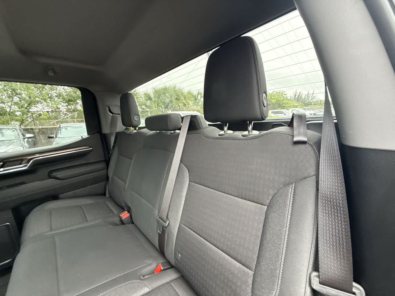 Thumbnail: 2023 Chevrolet Silverado 1500 - 22