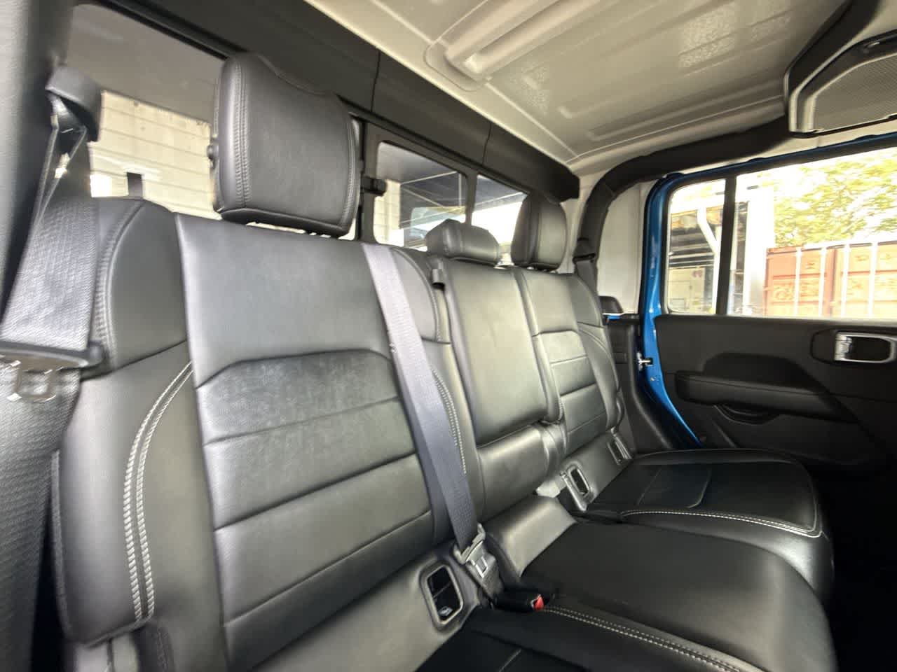 Thumbnail: 2023 Jeep Gladiator - 26