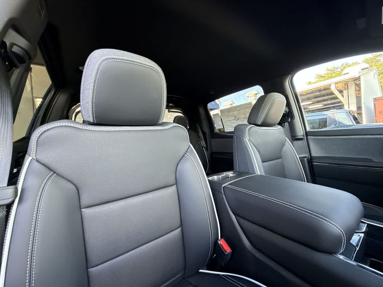 Thumbnail: 2026 GMC Sierra EV - 27