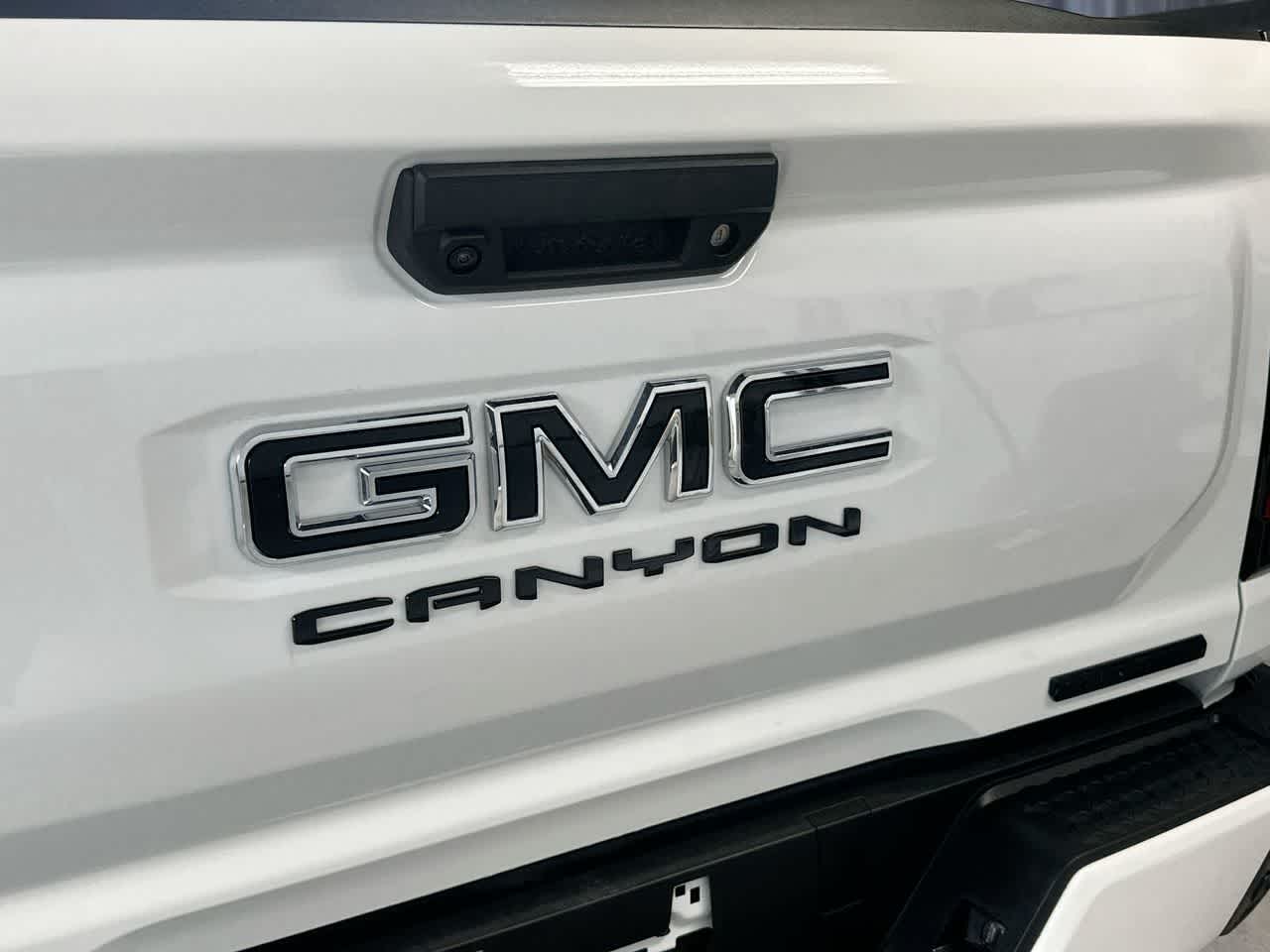 Thumbnail: 2026 GMC Canyon - 10