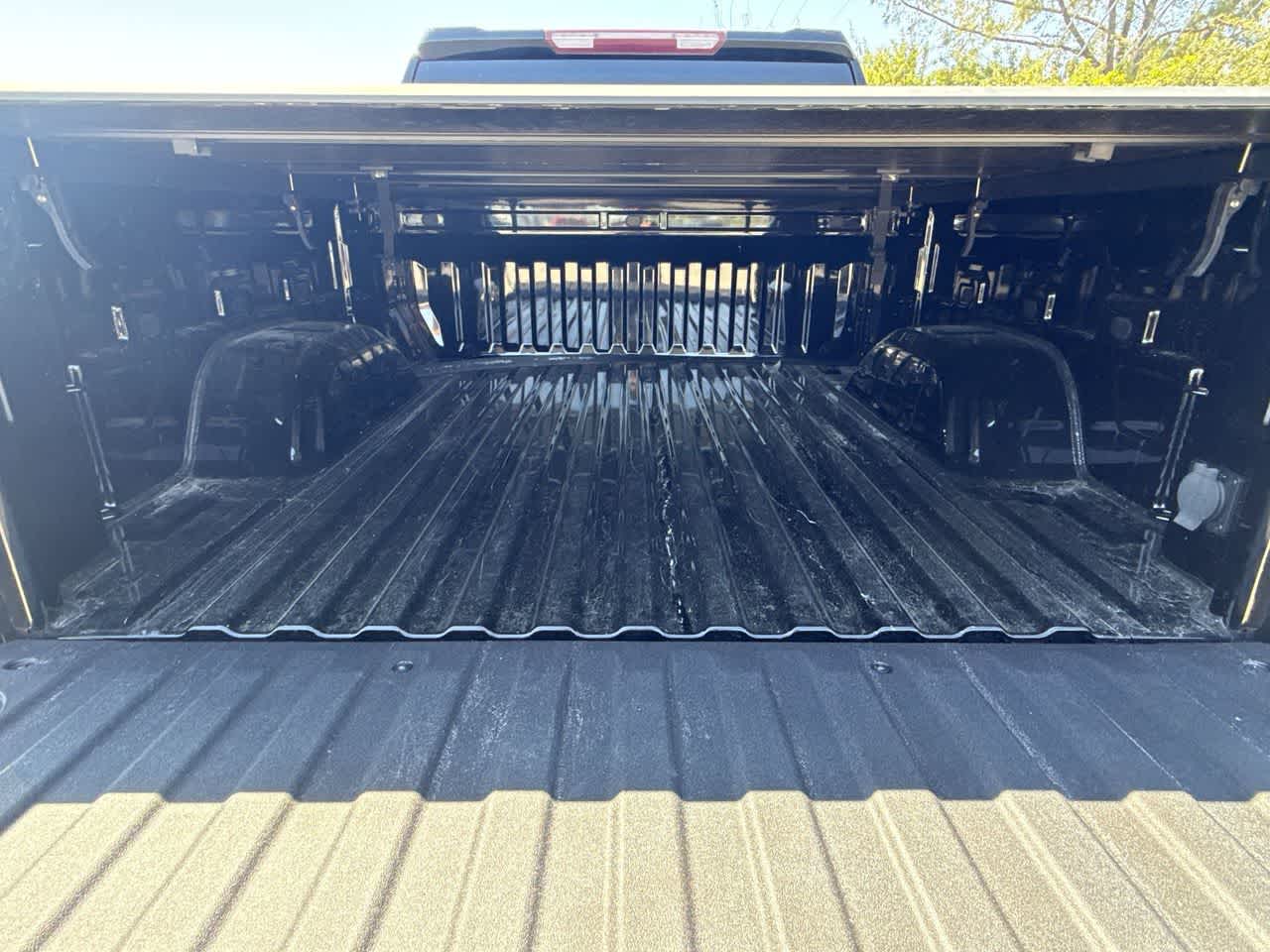 Thumbnail: 2023 Chevrolet Silverado 1500 - 25