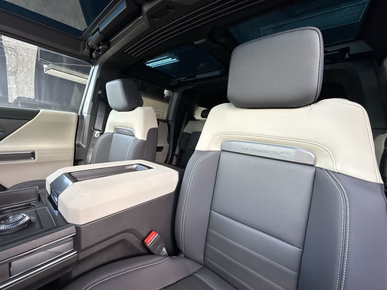 Thumbnail: 2026 GMC Hummer EV - 14