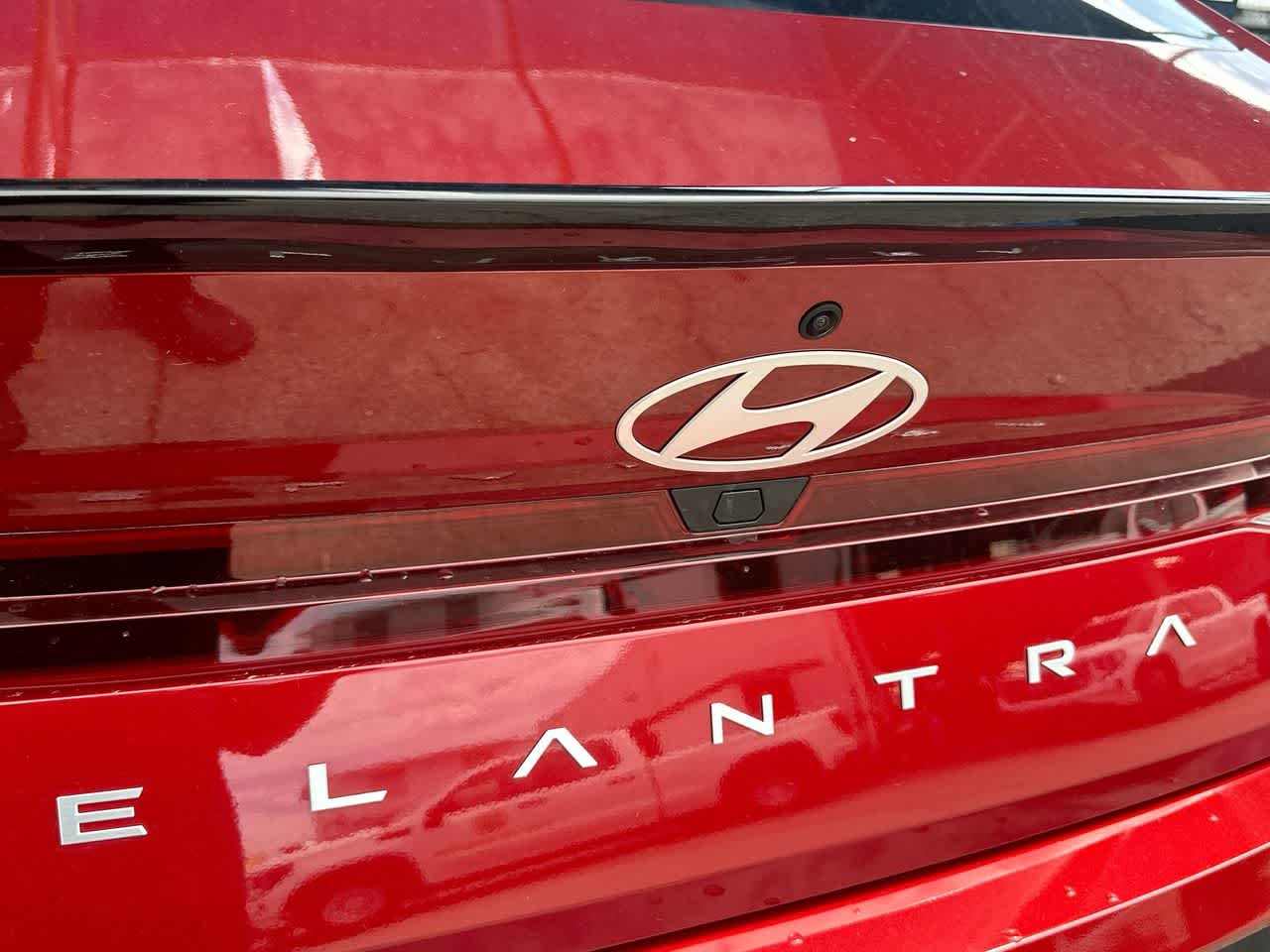 Thumbnail: 2025 Hyundai Elantra - 10