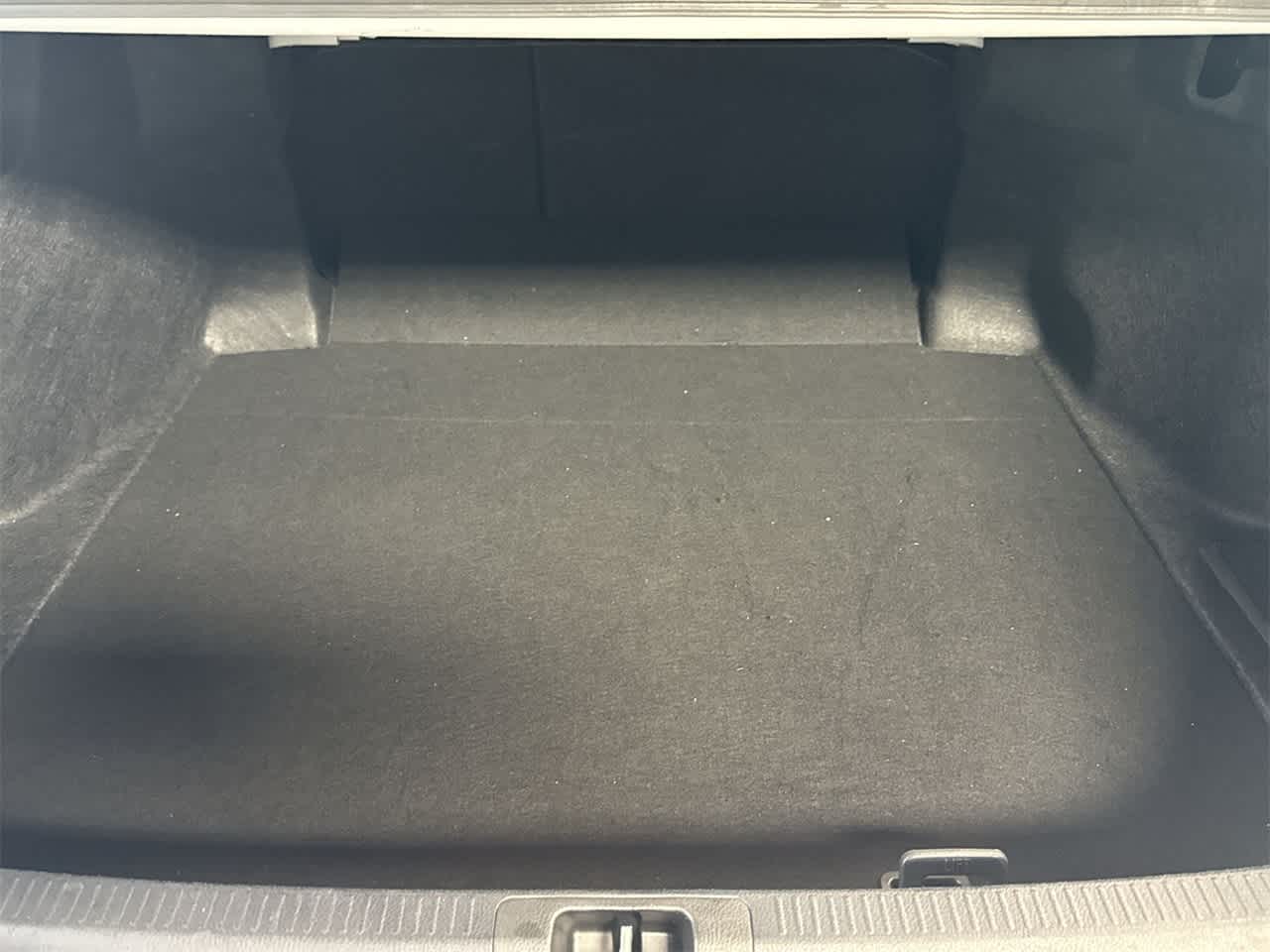 Thumbnail: 2025 Toyota Camry - 25