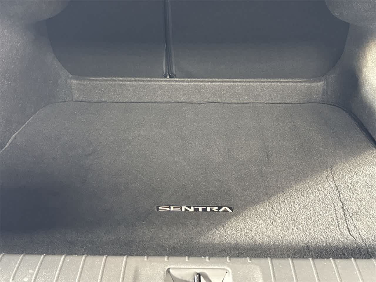 Thumbnail: 2024 Nissan Sentra - 25