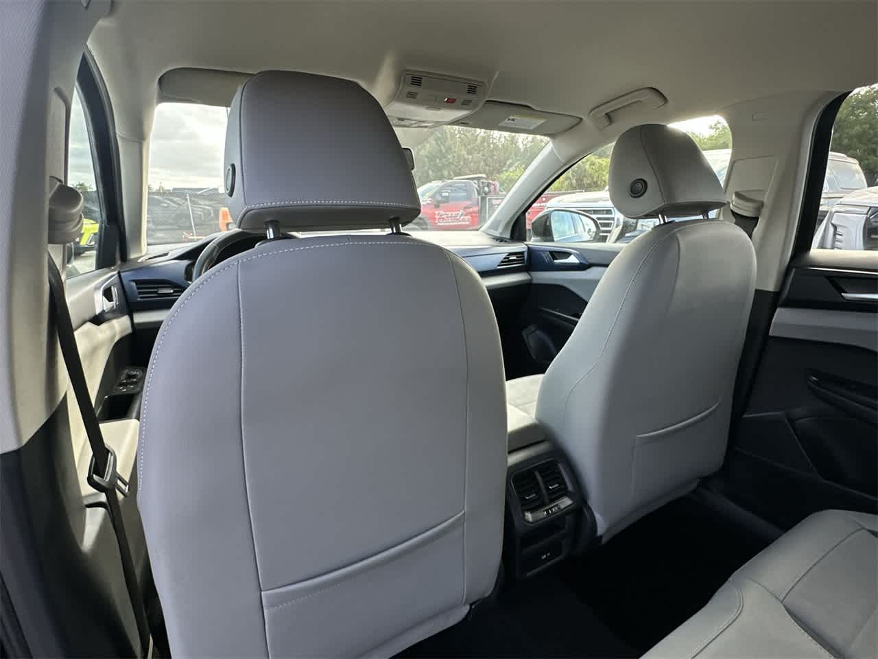 Thumbnail: 2022 Volkswagen Taos - 23