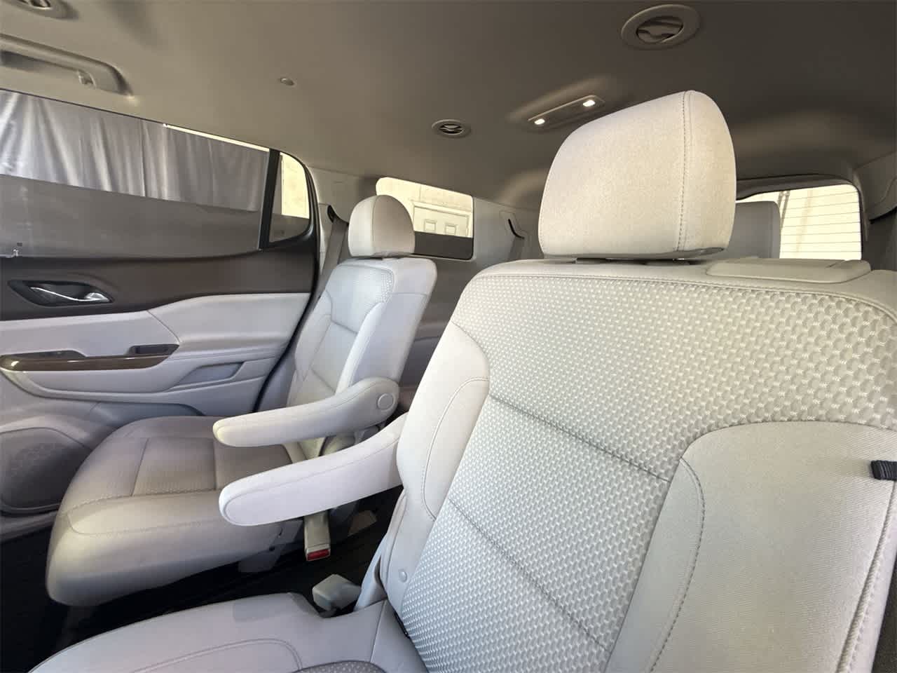 Thumbnail: 2022 GMC Acadia - 22