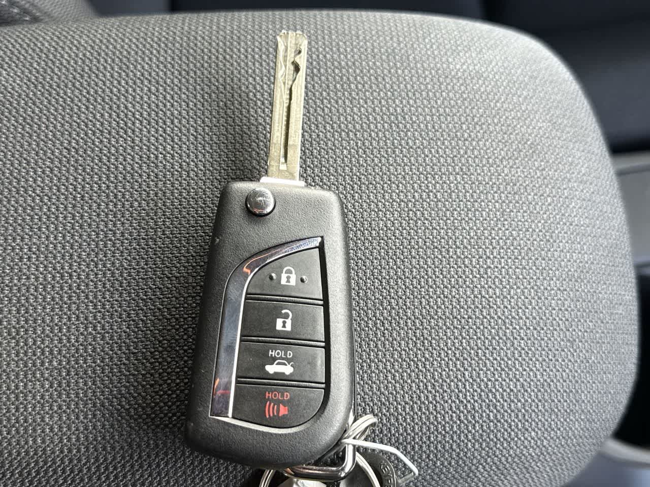 Thumbnail: 2025 Toyota Corolla - 28