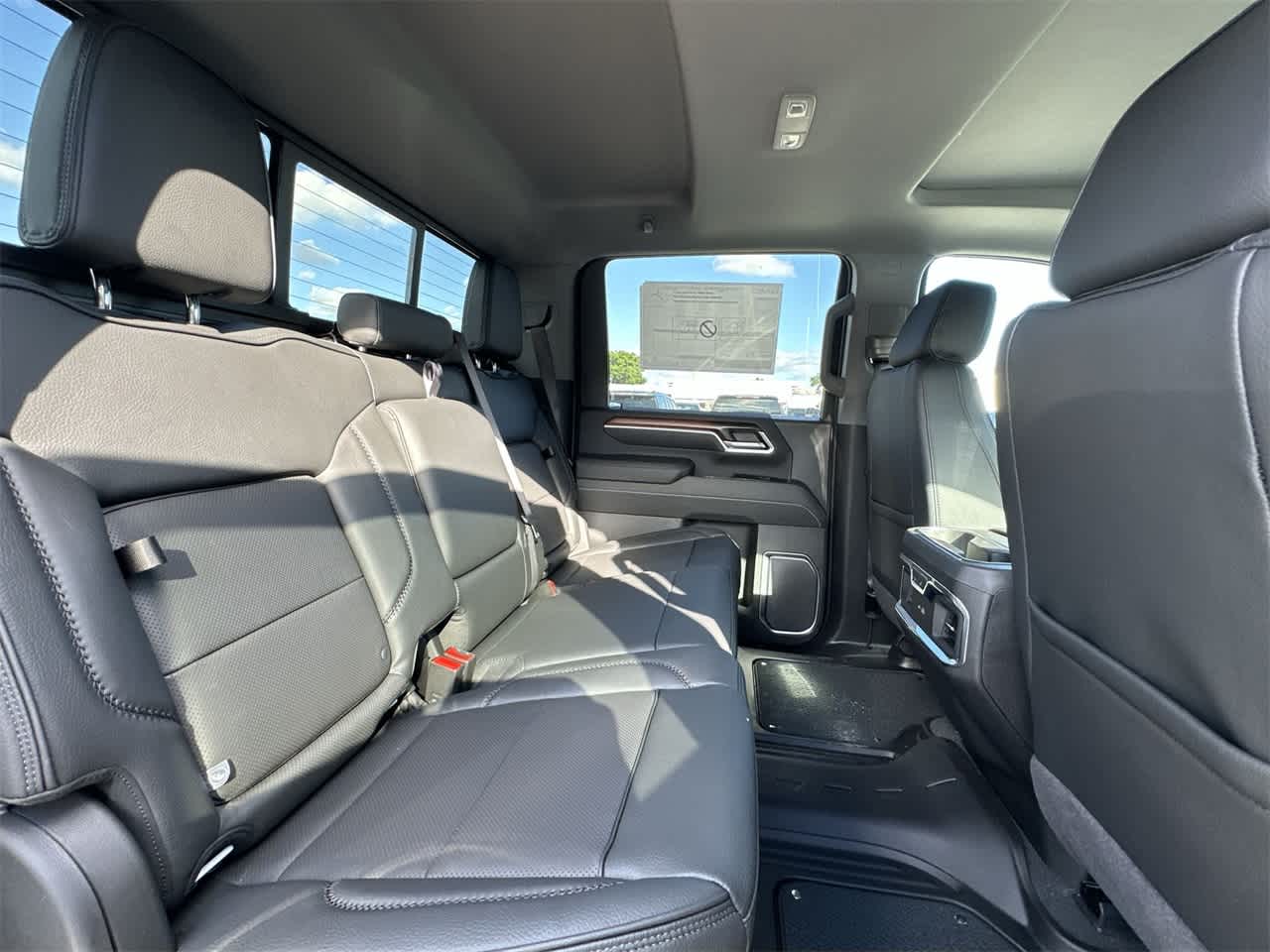 Thumbnail: 2026 GMC Sierra 2500 - 26