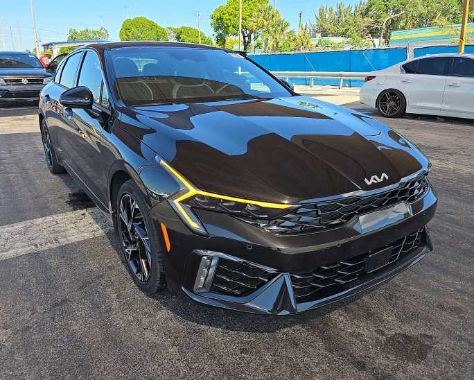 Thumbnail: 2025 Kia K5 - 2