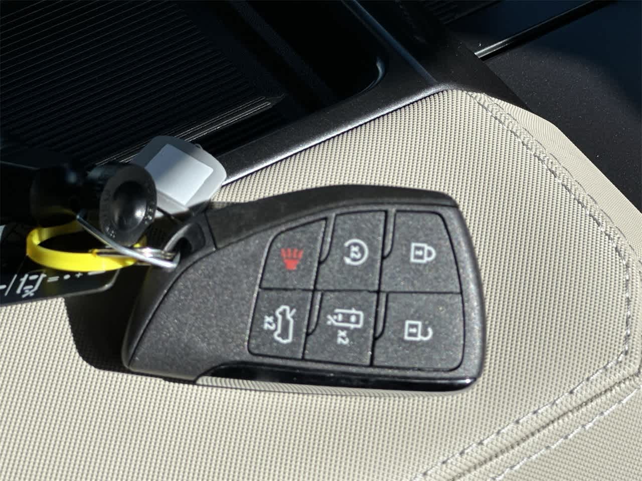 Thumbnail: 2026 GMC Hummer EV - 28