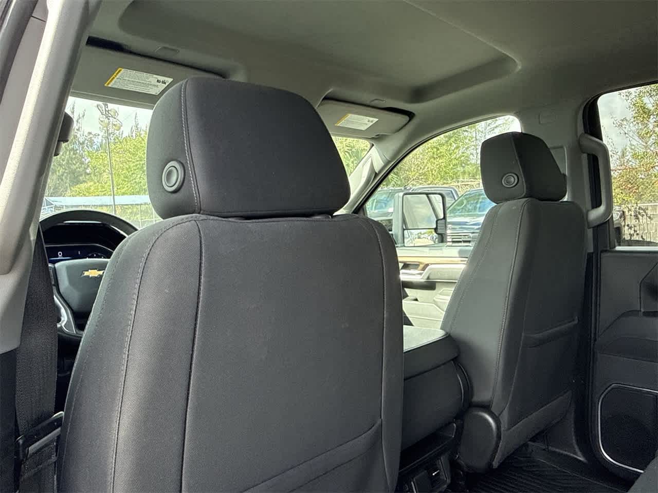 Thumbnail: 2025 Chevrolet Silverado 2500 - 23