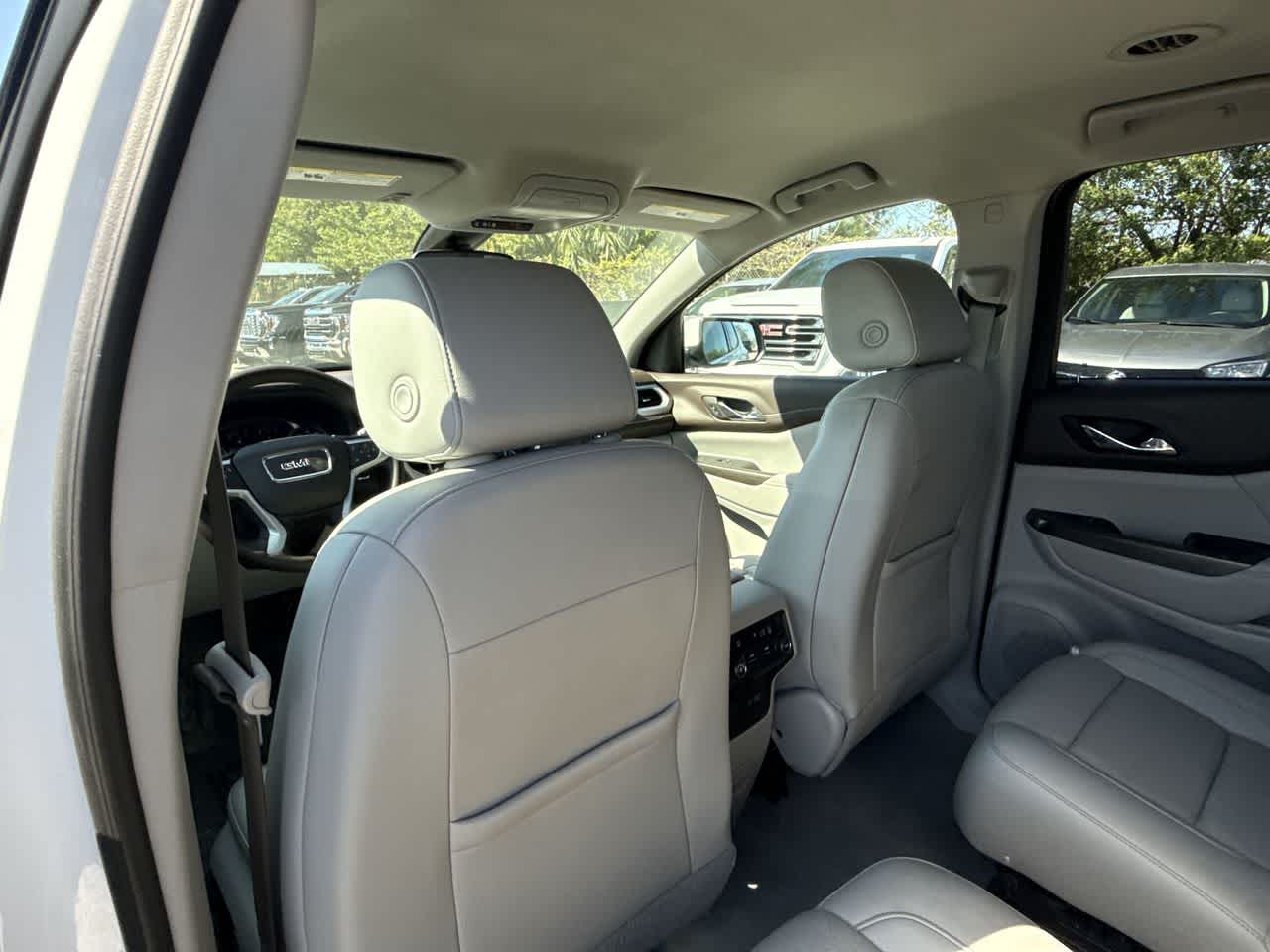 Thumbnail: 2023 GMC Acadia - 23