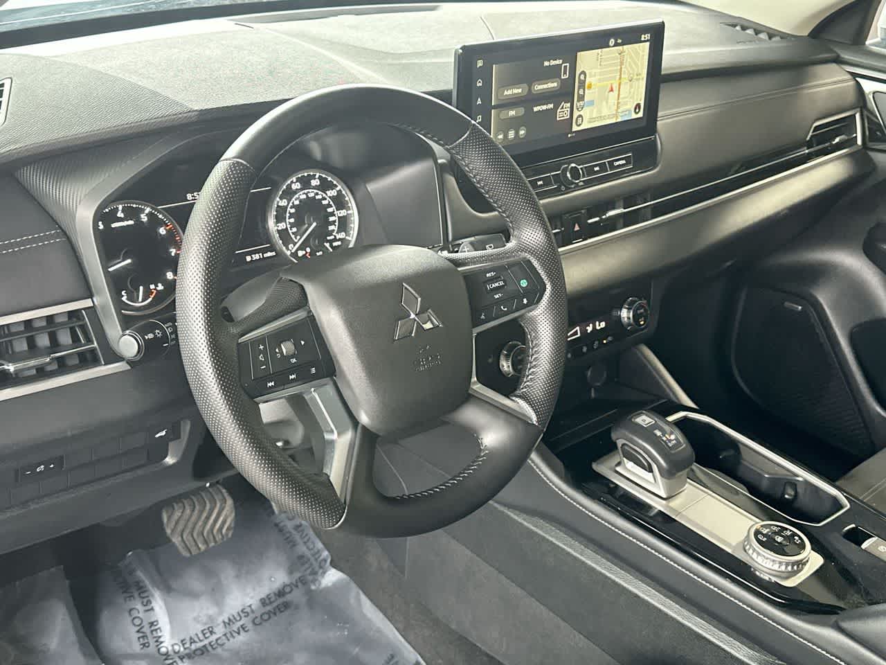 Thumbnail: 2025 Mitsubishi Outlander - 13