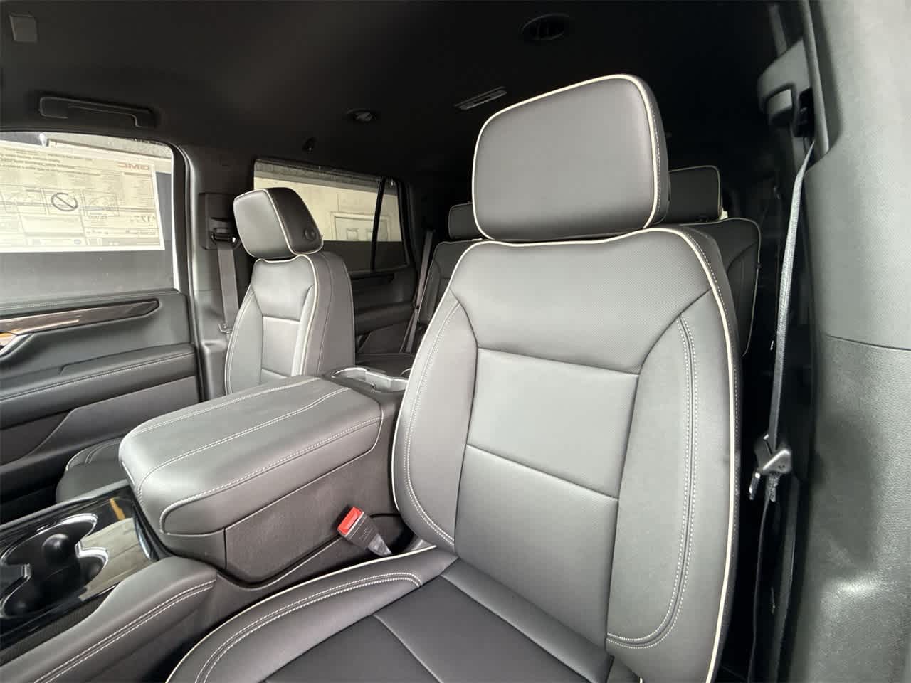 Thumbnail: 2026 GMC Yukon - 14