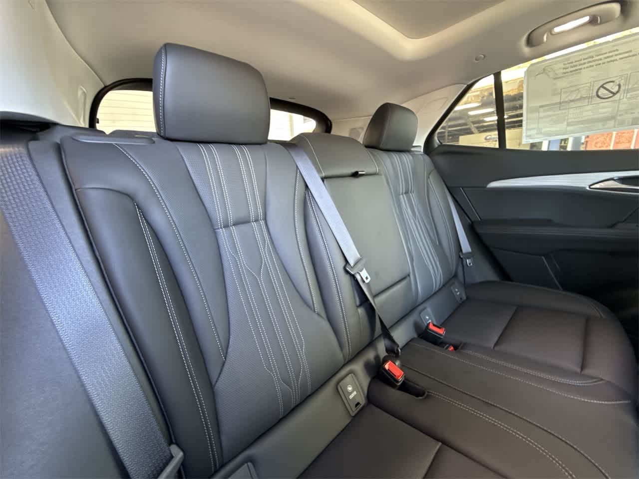 Thumbnail: 2025 Buick Envision - 26