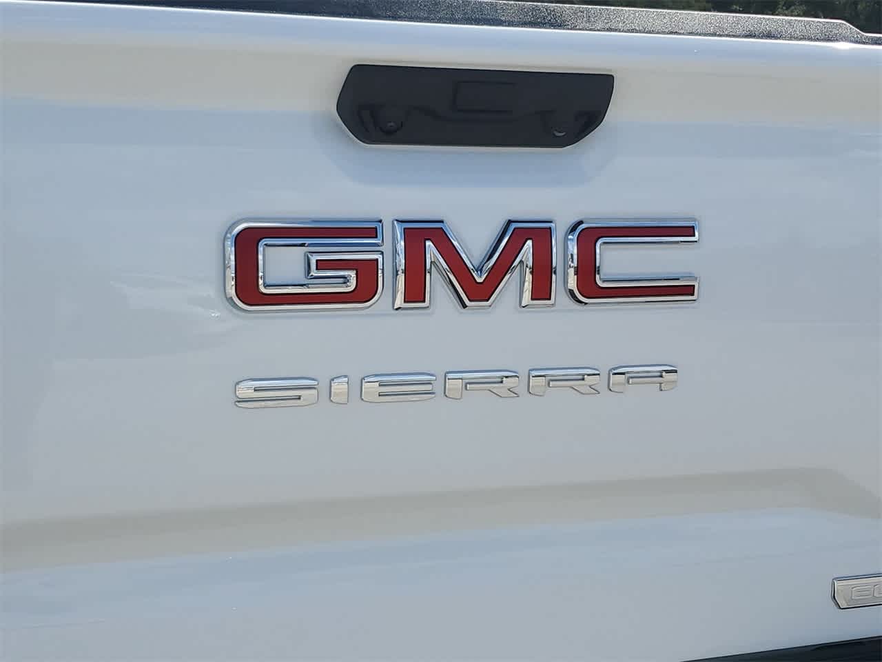 2024 GMC Sierra 1500 Elevation 6