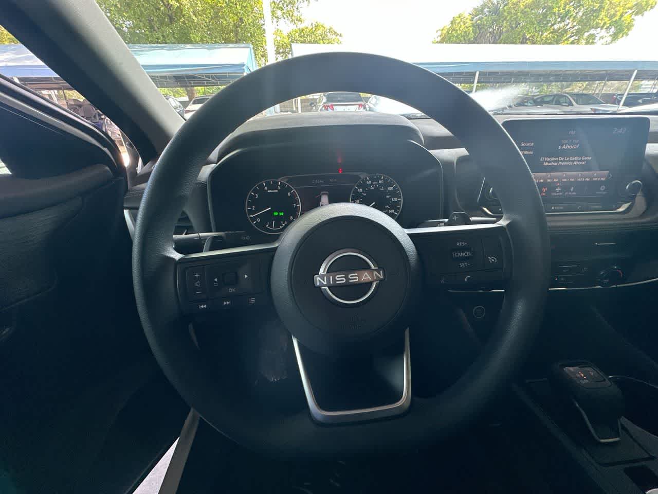 Thumbnail: 2023 Nissan Rogue - 15