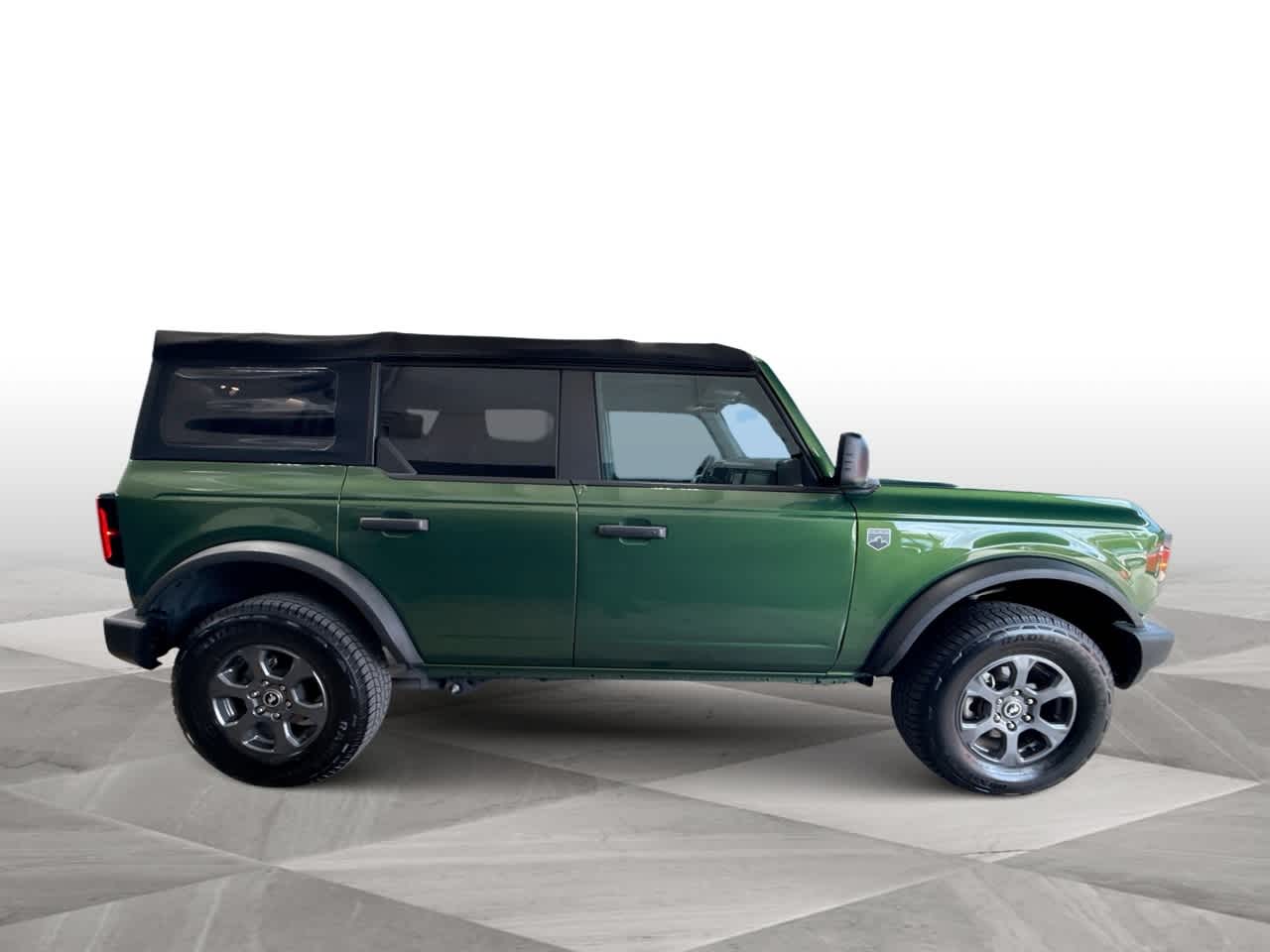 Thumbnail: 2022 Ford Bronco - 9