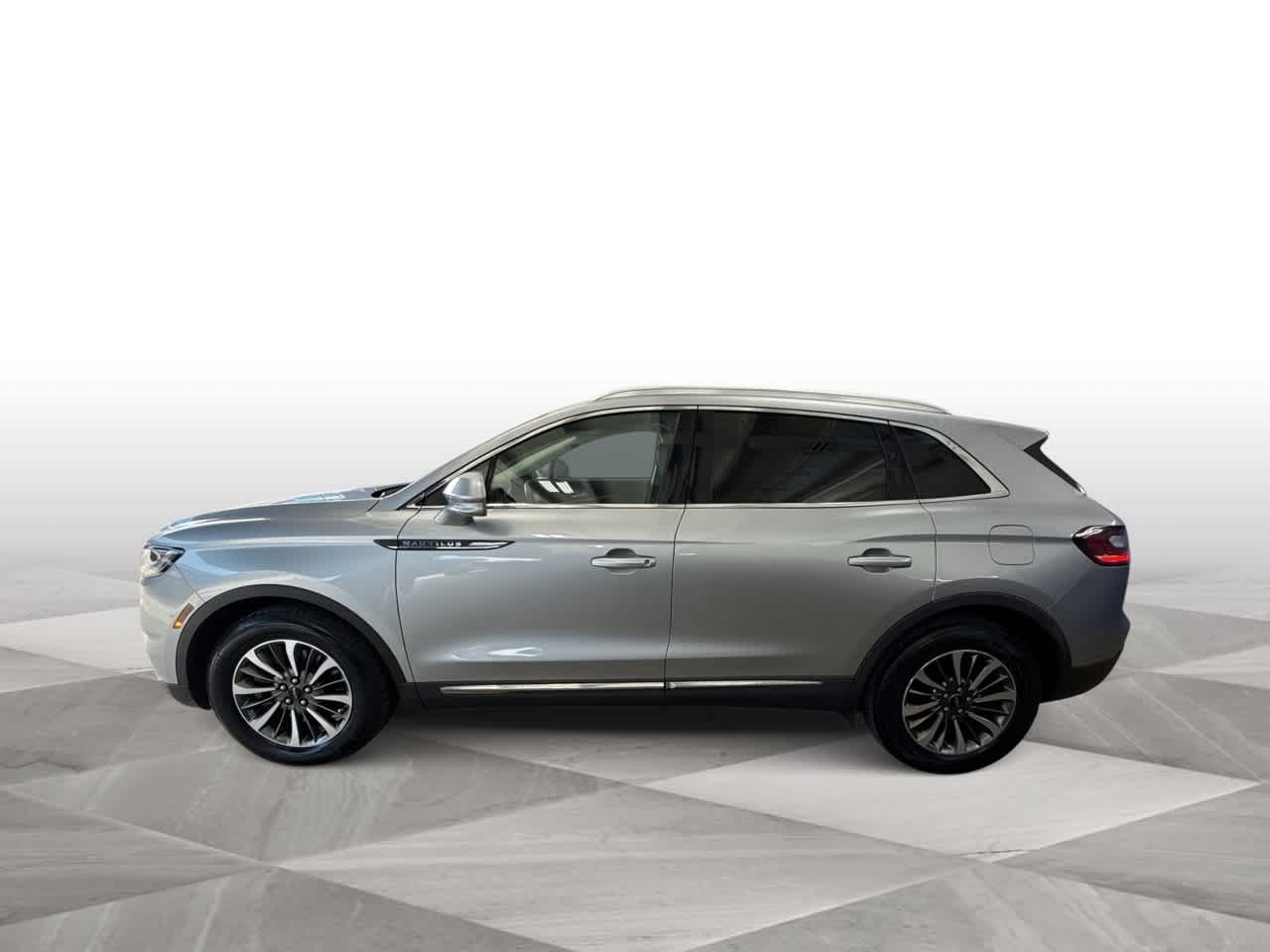 Thumbnail: 2021 Lincoln Nautilus - 5