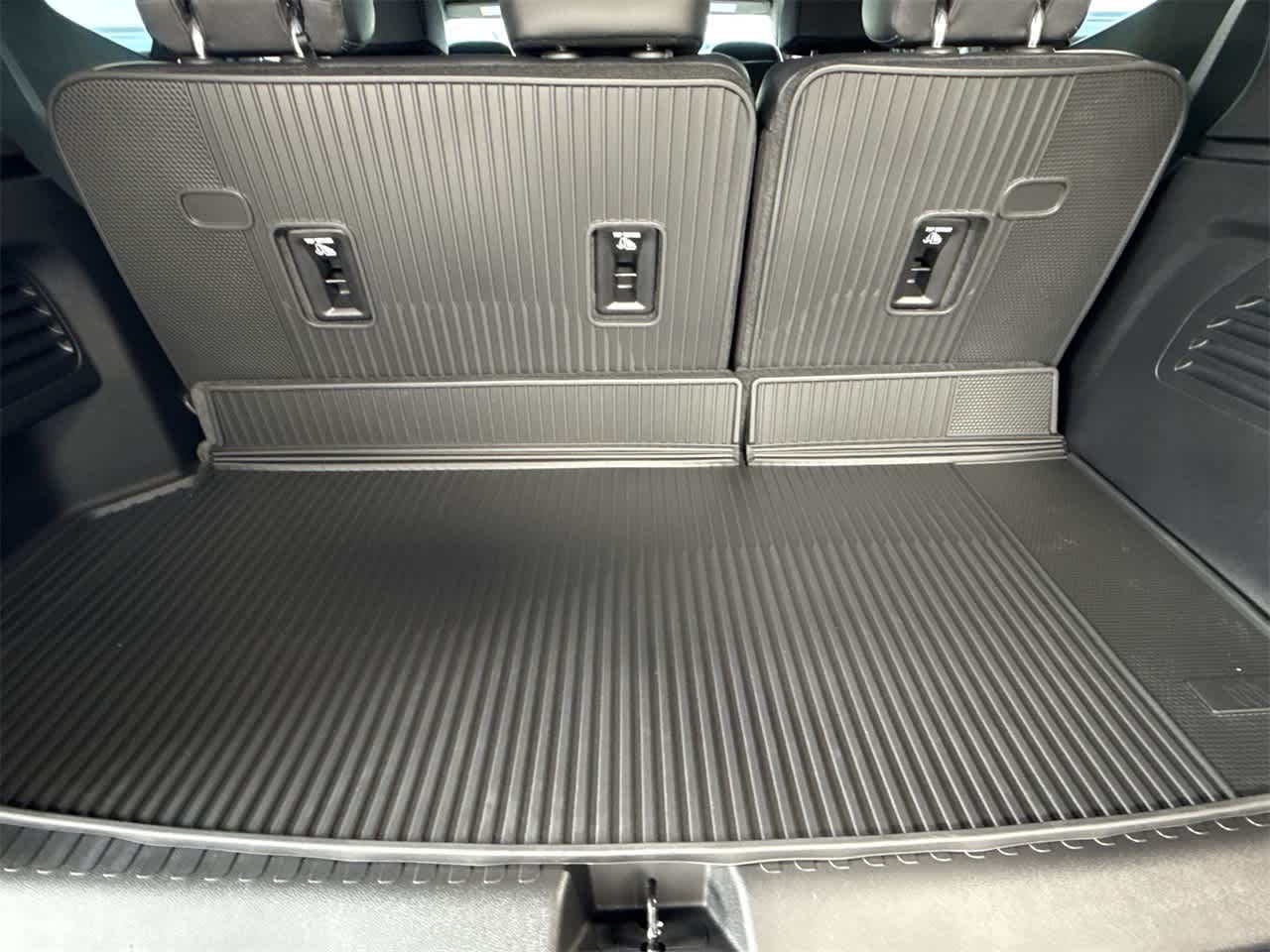 Thumbnail: 2026 Buick Enclave - 25