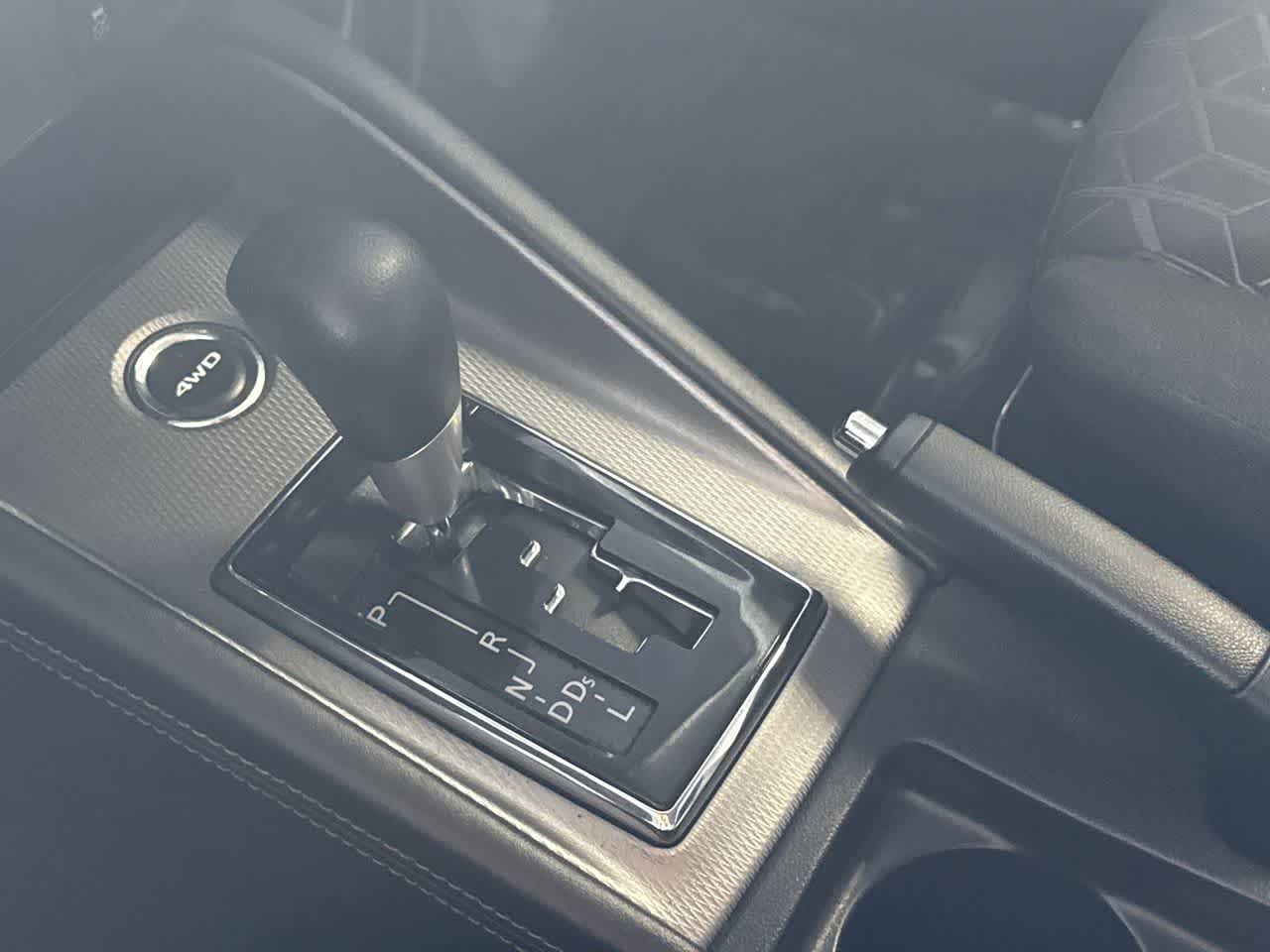 Thumbnail: 2025 Mitsubishi Outlander Sport - 21