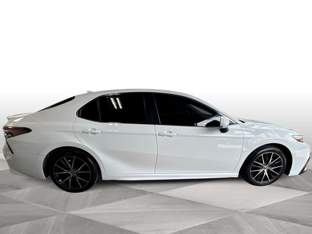 Thumbnail: 2024 Toyota Camry - 9