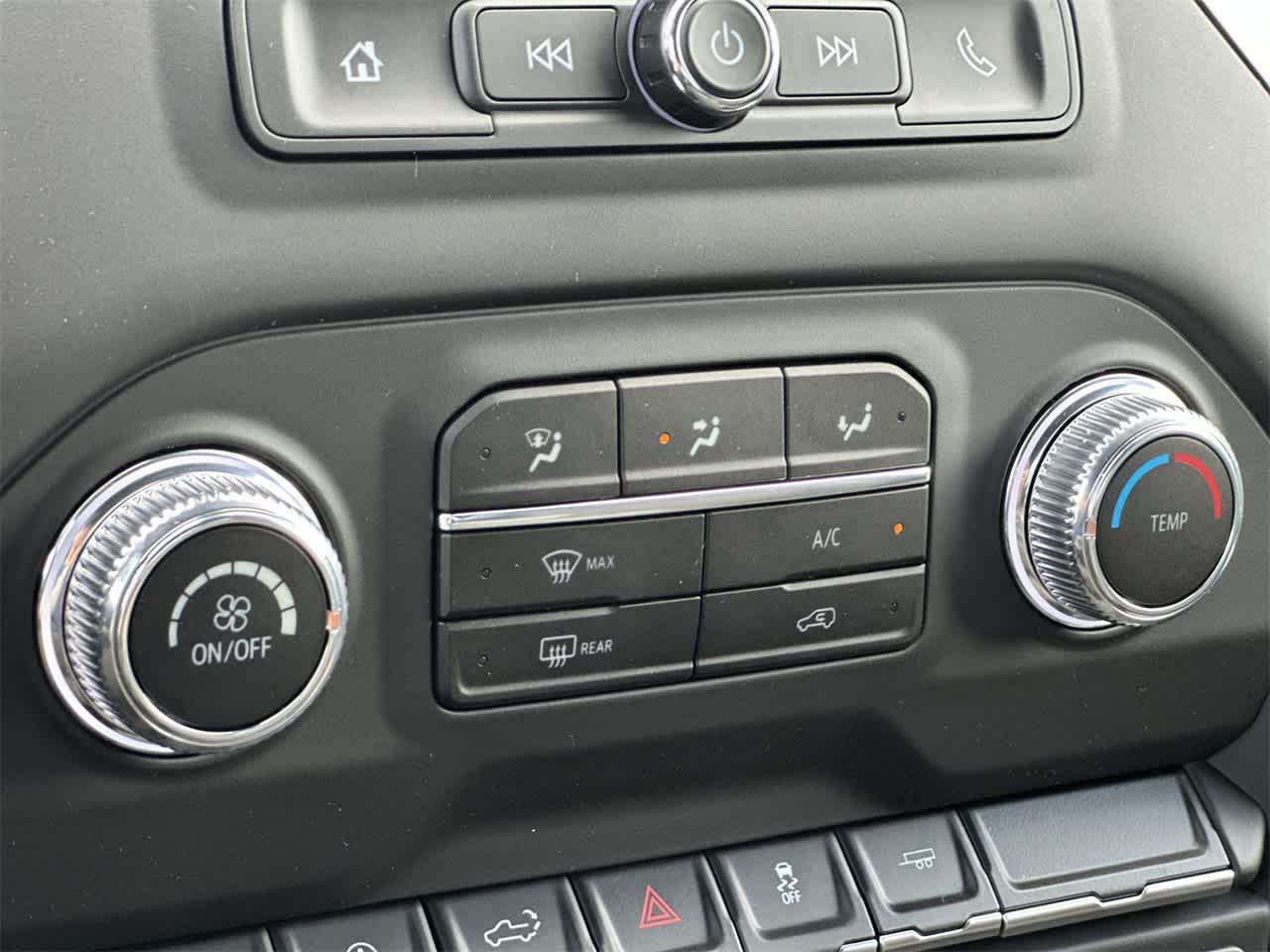 Thumbnail: 2026 GMC Sierra 1500 - 20